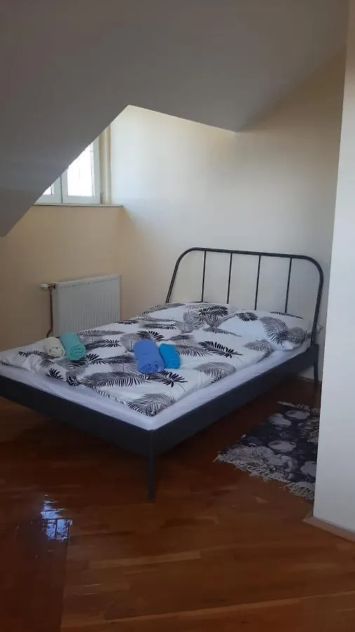 Arbeiterquartiere In Wien Donaustadt Mit Gemeinschaftskuche Und Bad - Hacklerzimmer 0*, فيينا